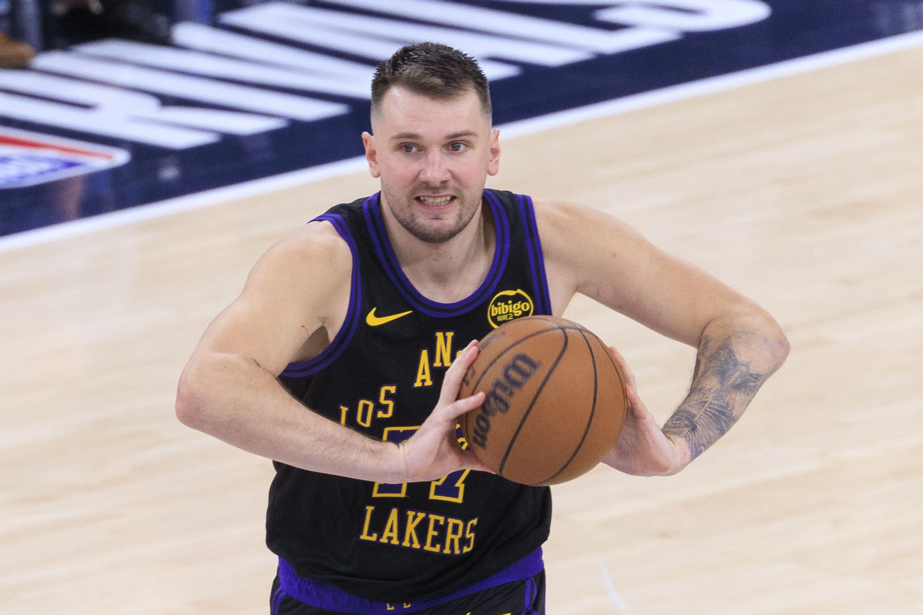 kaiyunapp-雷迪克：想让东契奇充分发挥 必须给他战术自主权 这是关键的一点