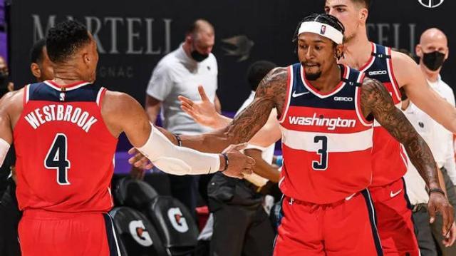 开云app官方下载-豪取五连胜逼近东部前八 奇才明星后场终于显威力